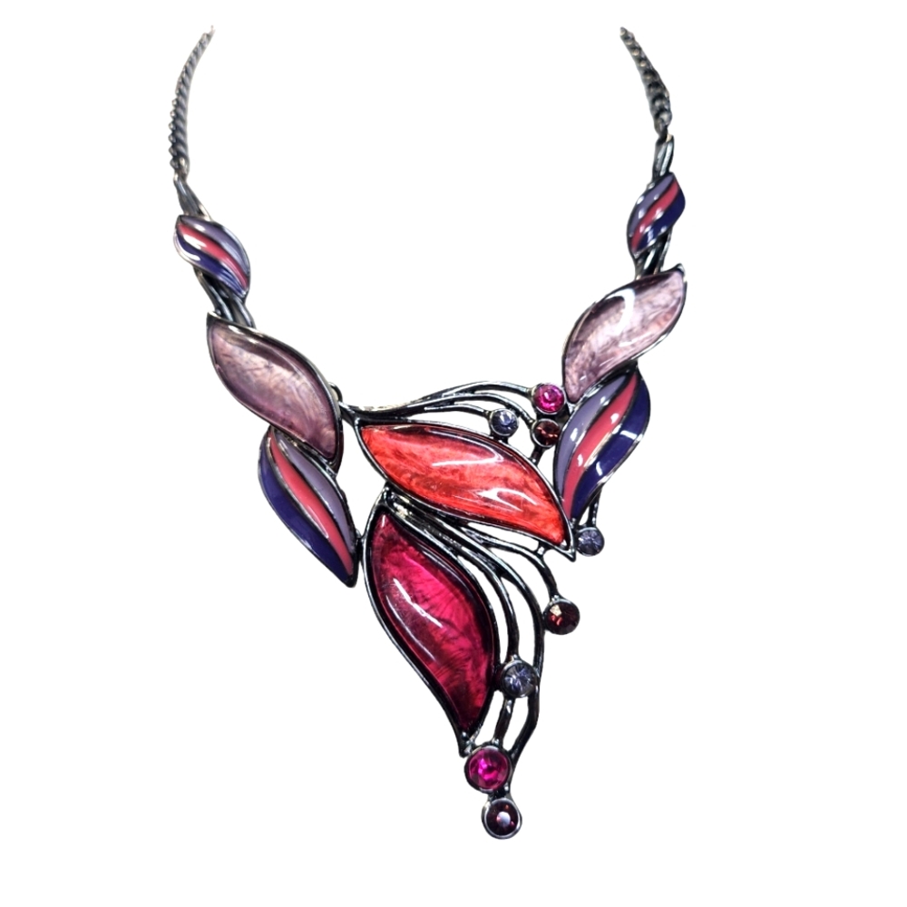 Rosemarie & Jubalee UnbeLEAFable Statement Enamel Crystal Resin Leaf necklace